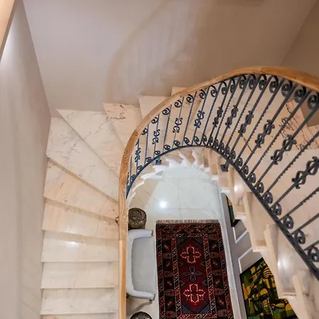 Oda ve Kahvaltı Howard House 4*