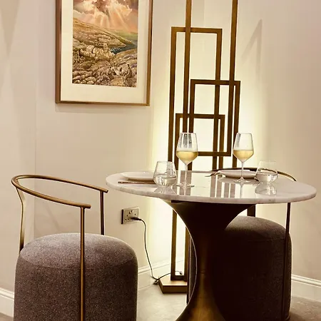 Howard House イムディーナ