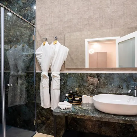 Howard House Couette-café 4*