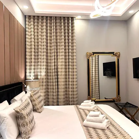 Howard House 4* イムディーナ