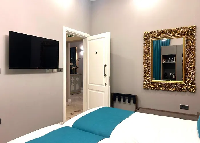 Bed & Breakfast Howard House 4*